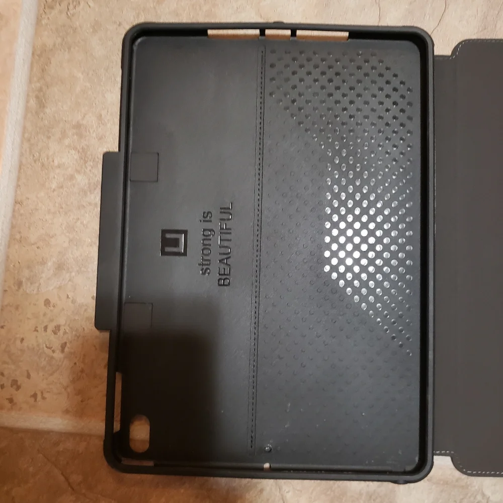 Nwot tablet case